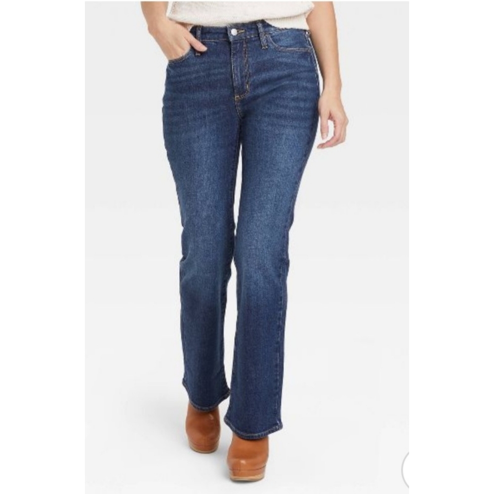 Universal Thread High-Rise Bootcut Jeans